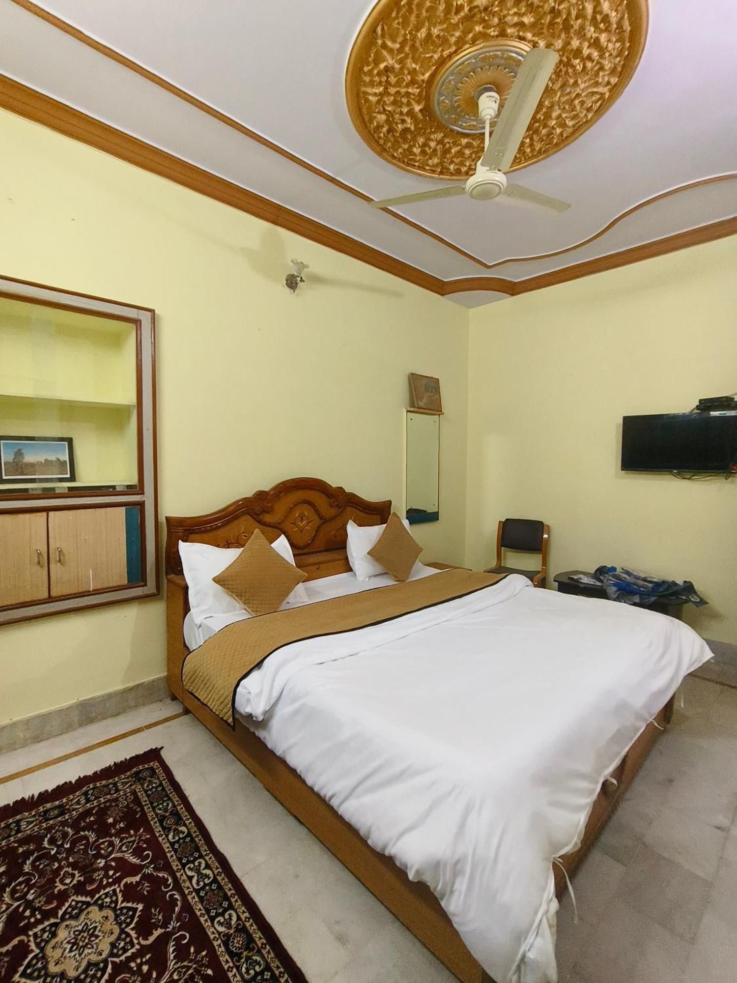 Hotel Navodaya Джайсалмер Экстерьер фото
