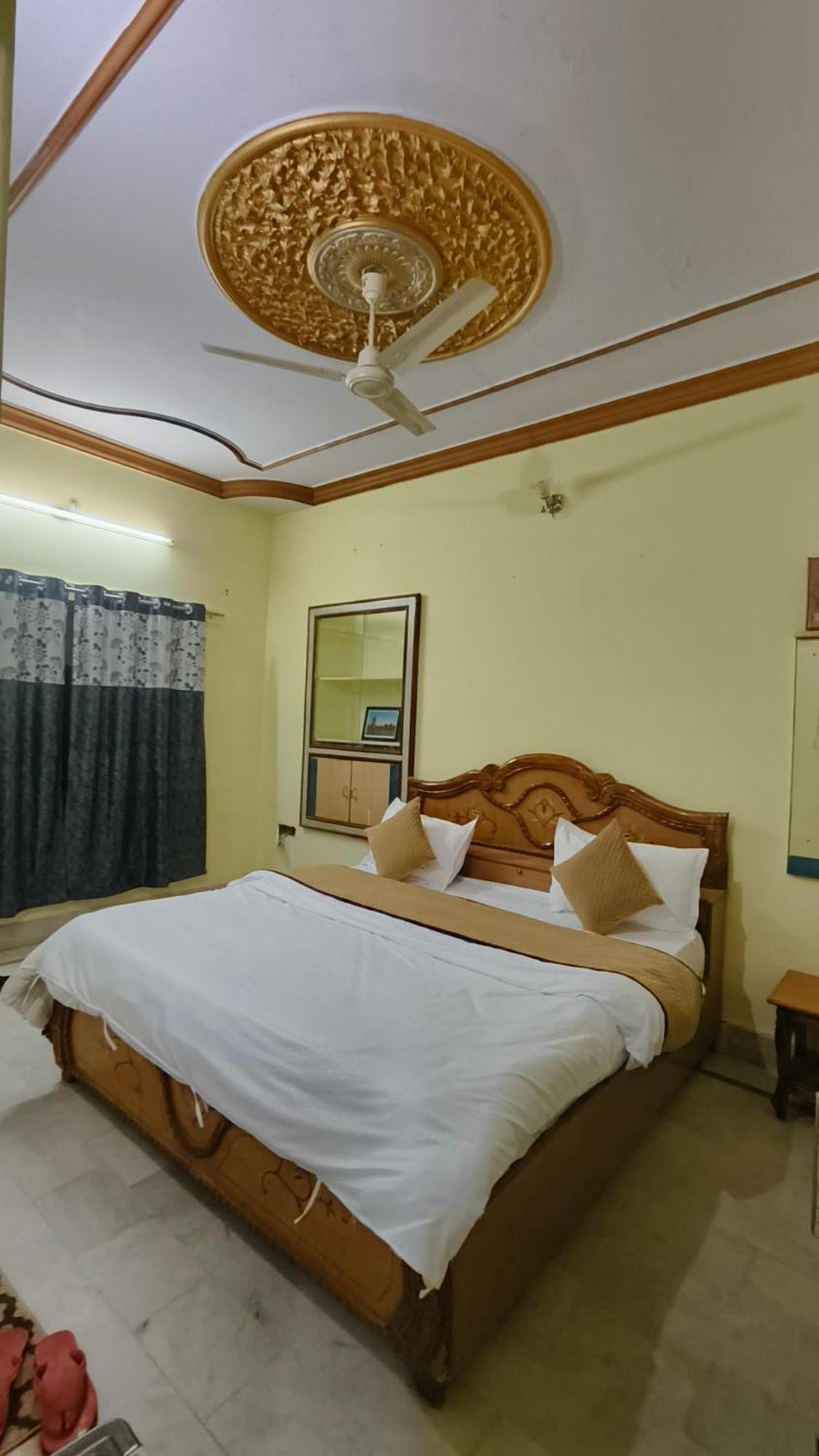 Hotel Navodaya Джайсалмер Экстерьер фото